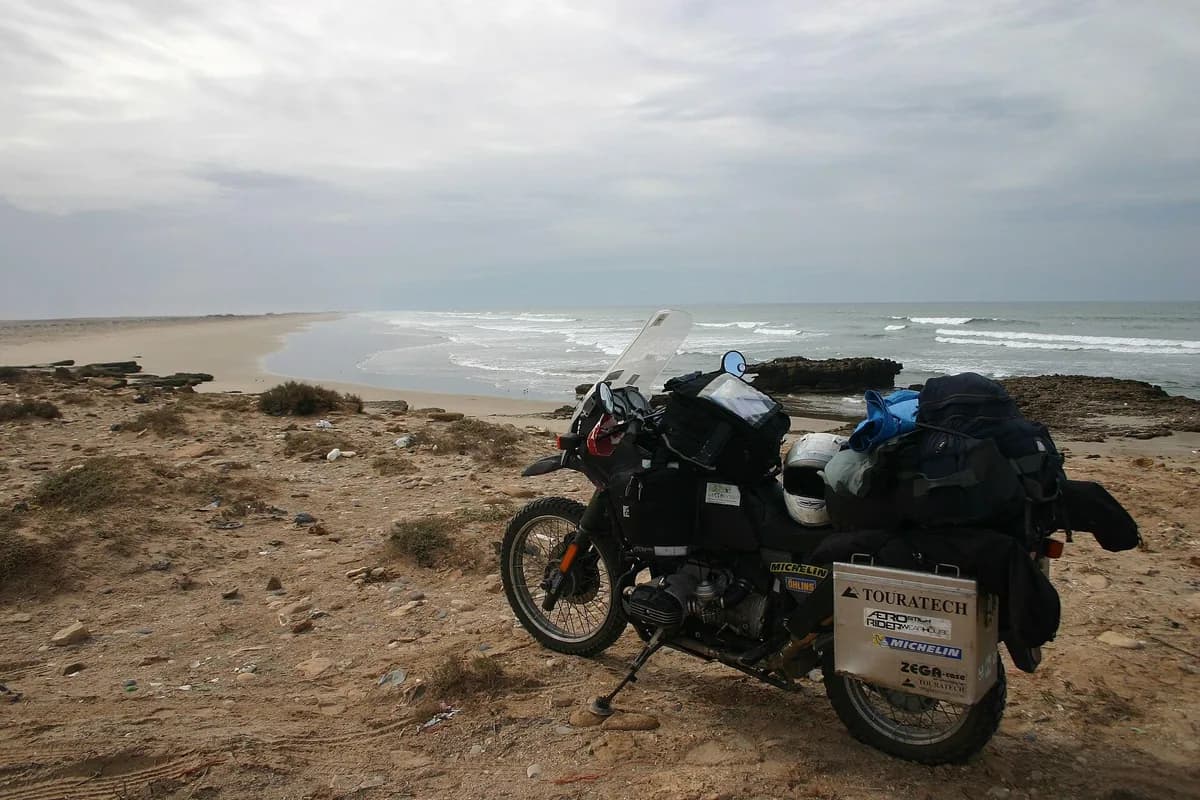 Panduan Touring Sepeda Motor Jarak Jauh: Persiapan dan Tips