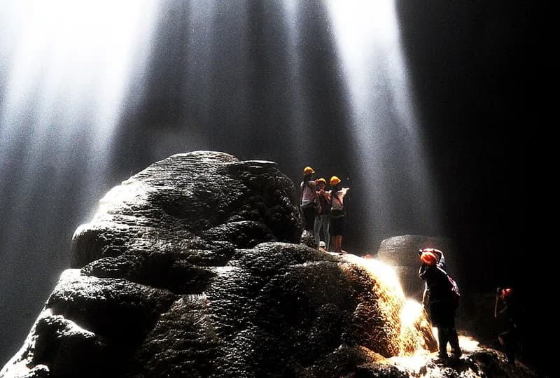 Panduan Wisata Arung Gua (Caving) untuk Pemula 2026