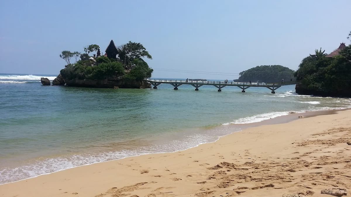 Wisata Pantai Malang 2026: Daya Tarik, Rute, Harga Tiket, dan Tips