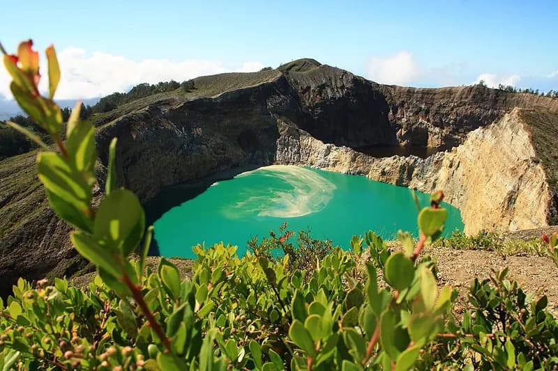 Wisata Danau Kelimutu Flores: Panduan Lengkap Tiga Danau Ajaib