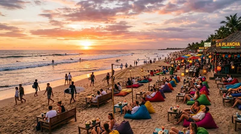 Pantai Seminyak Bali dengan deretan beach club dan suasana sunset