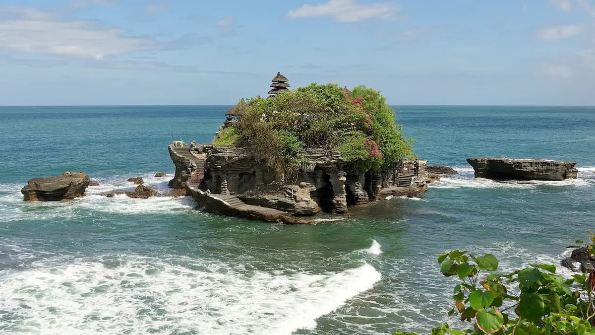 Pura Tanah Lot Bali 2026: Tiket, Sunset, Tips